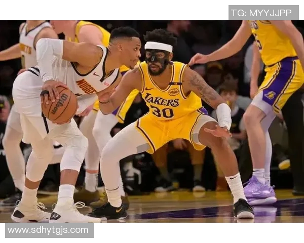 突发!湖人宣布将离队,球迷不舍告别 突发!湖人宣布将离队,球迷不舍告别