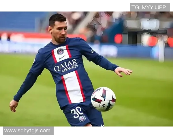 球迷炸锅:巴黎这一行为引热议! 球迷炸锅:巴黎这一行为引热议!